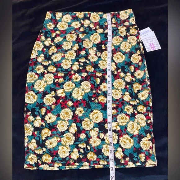 CLOSET CLEAN OUT ON ALL LULAROE MAKE OFFER BUNDLE NWT Medium HighWaist Stretch! - Picture 6 of 11